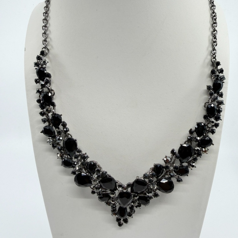 Dark Glam Gothic Choker Necklace with Black Teardrop Crystal